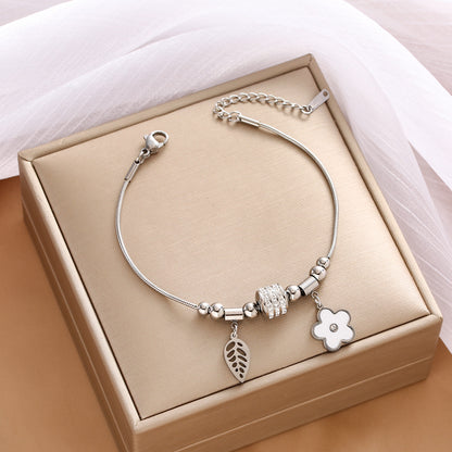 Clover Diamond Pendant Bracelet