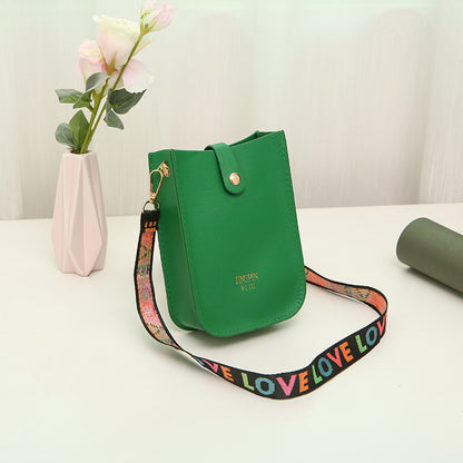 Wholesale solid color messenger bag niche