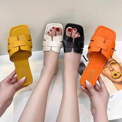 Square-headed women's flip-flops