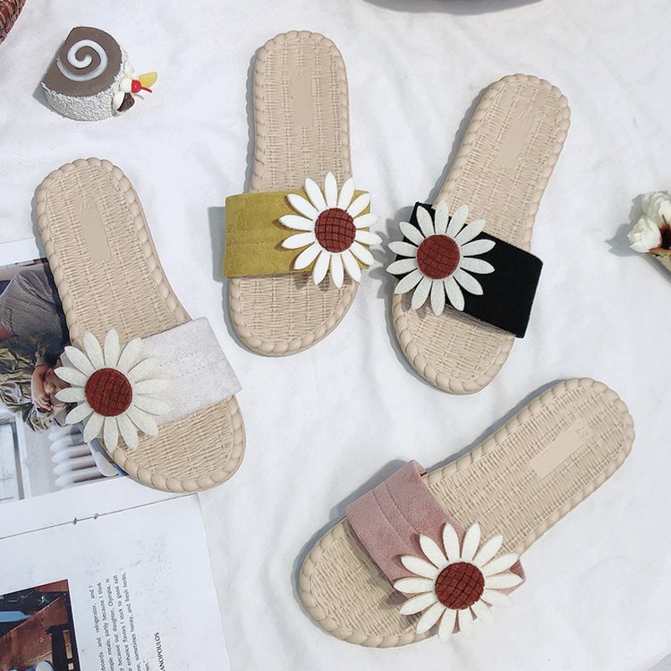 Sunflower flat slippers