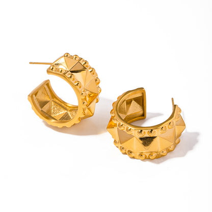 Rivet C-shaped earrings