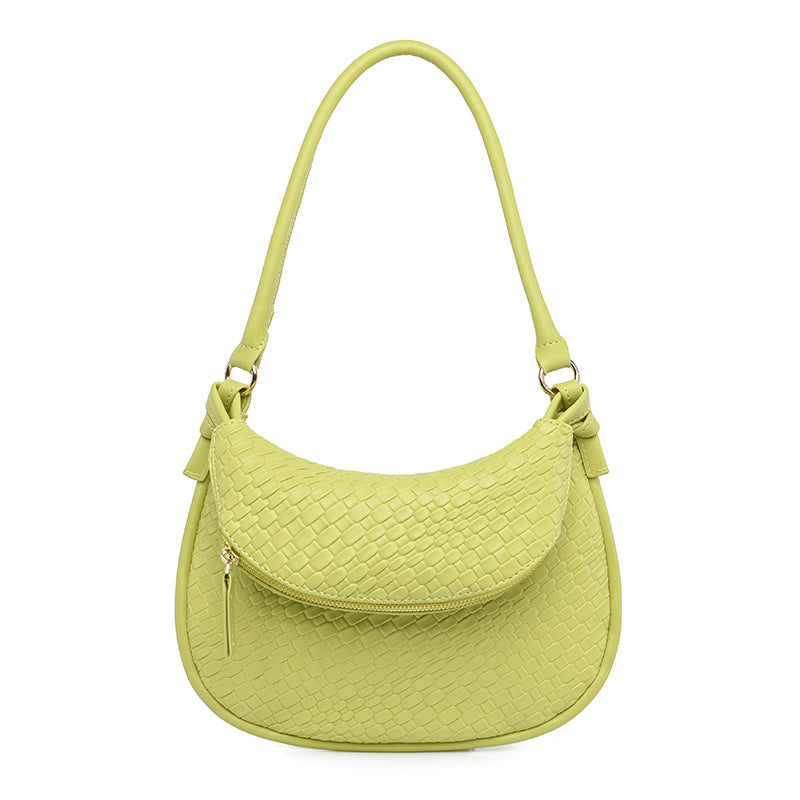 Niche crescent bag