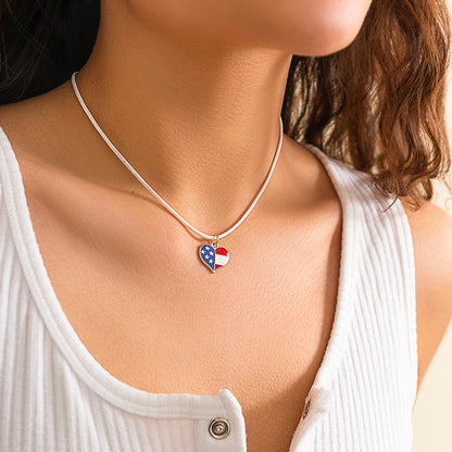 Love star flag contrasting color necklace