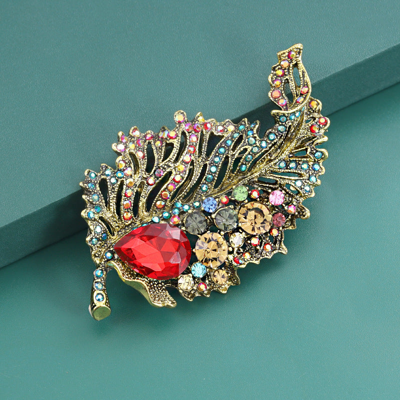 Glass crystal brooch high-end collar pin