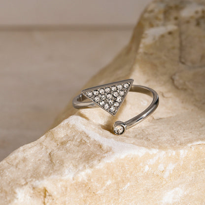 Triangle rhinestone ring