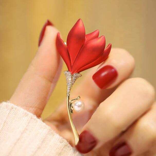 Red flower brooch high-end