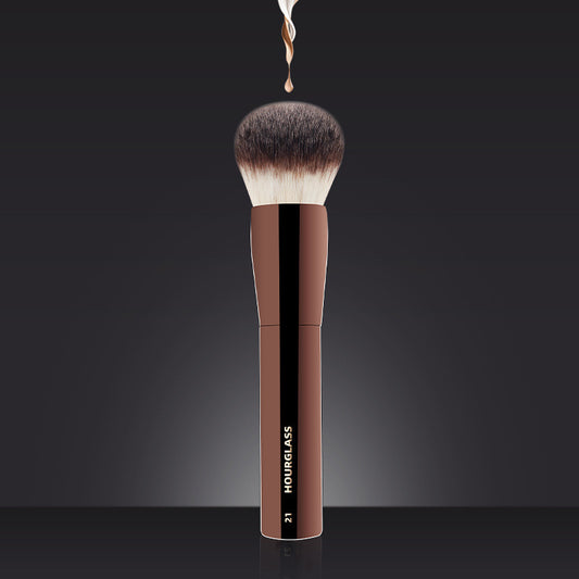 Hourglass Round Foundation Brush