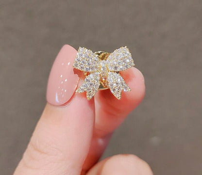 Bow Diamond Brooch