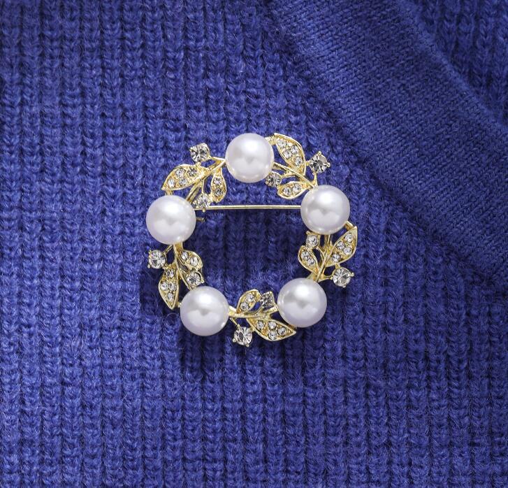 Atmospheric Pearl Accessories Corsage