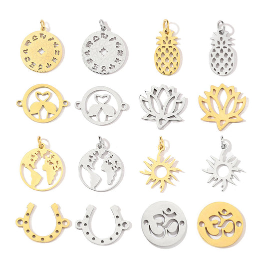 20 pcs/pack Map pineapple titanium steel pendant