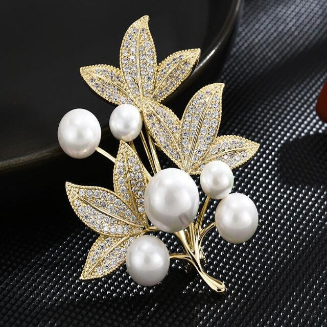 Pearl Luxury Coat Brooch