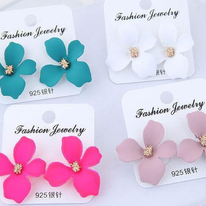 New flower earrings with Korean personality