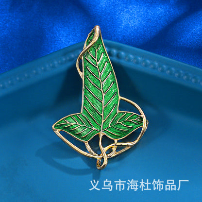 Three-dimensional leaf brooch fashion