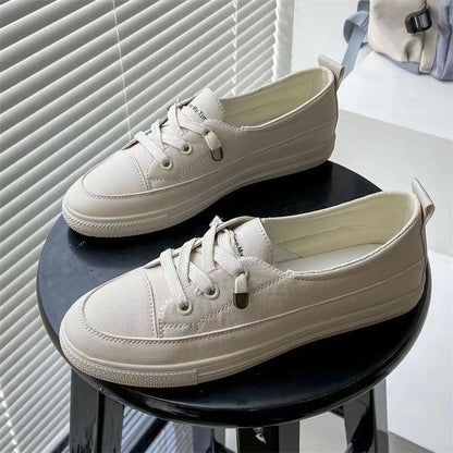 Classic elastic white shoes