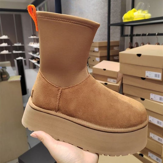 Thick-soled snow boots for women in winter