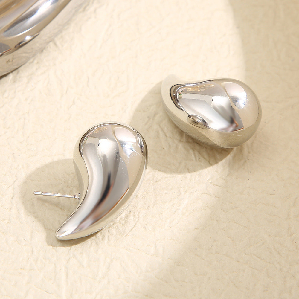 High-end teardrop earrings