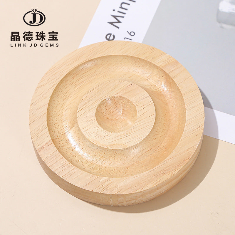 Wooden bracelet display plate round