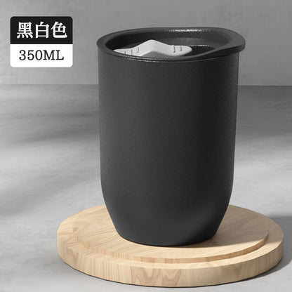 Lightweight large-capacity coffee cup