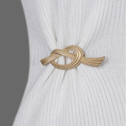 tapered brooch