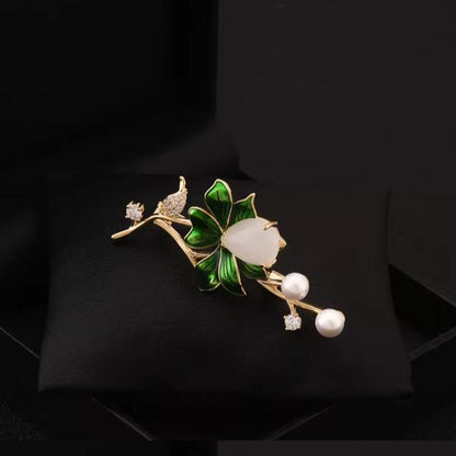 High-end lotus brooch