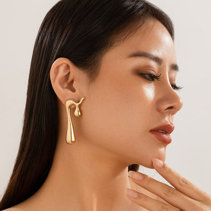 Irregular water drop earrings