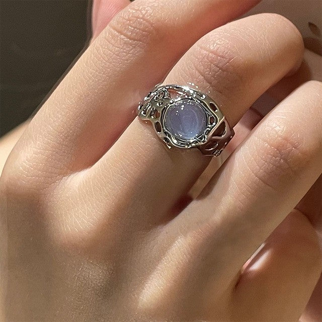 Vintage Moonstone Ring Niche