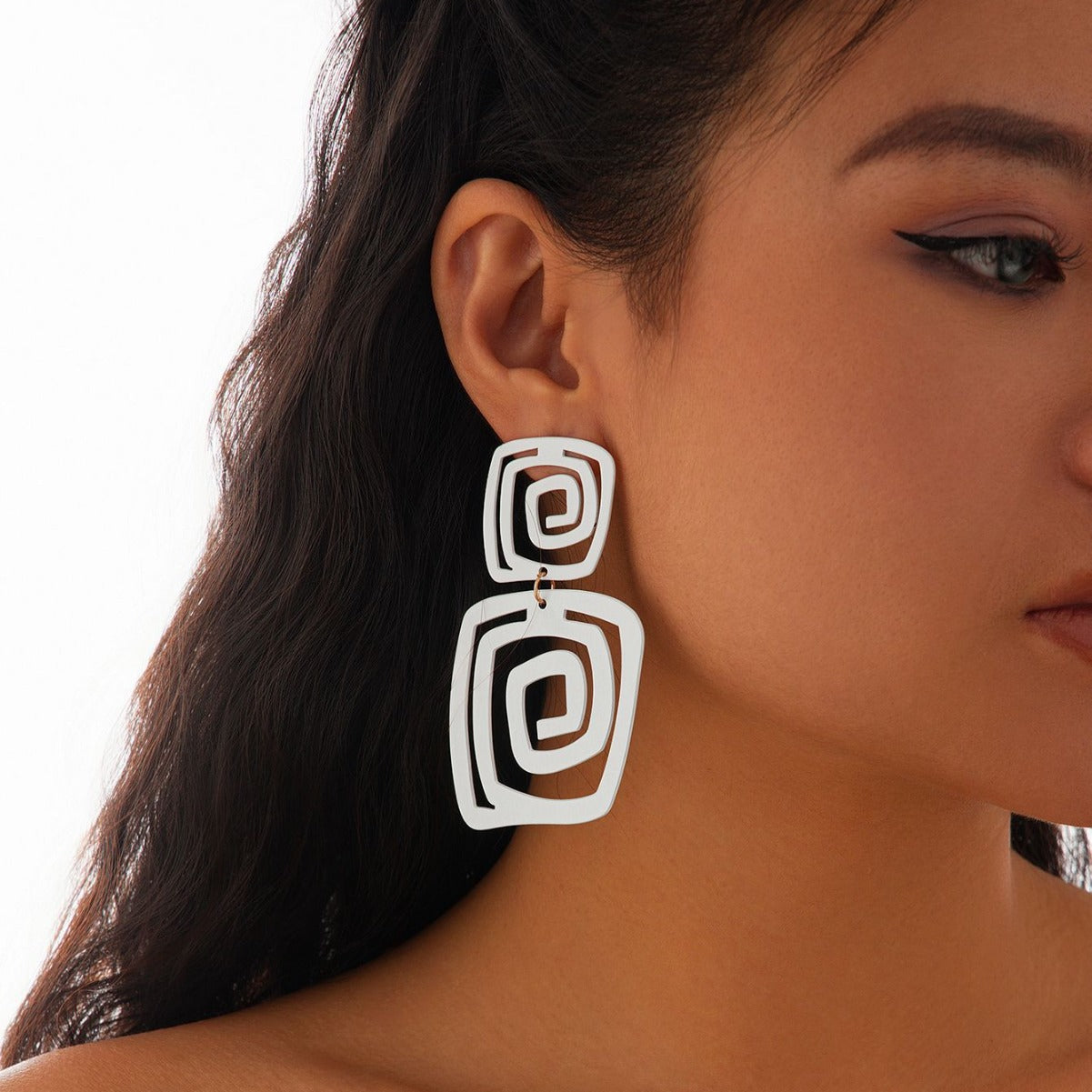 Square spiral stud earrings