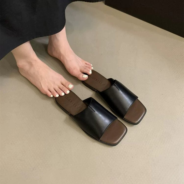 Flat bottom square head open-toed cool slippers