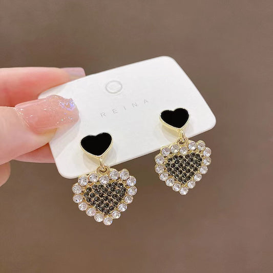 Versatile love earrings