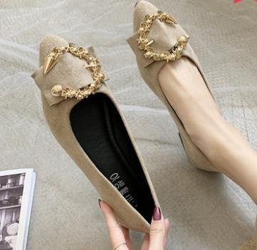 Korean version of women's shoes with flat soles and pointed toes