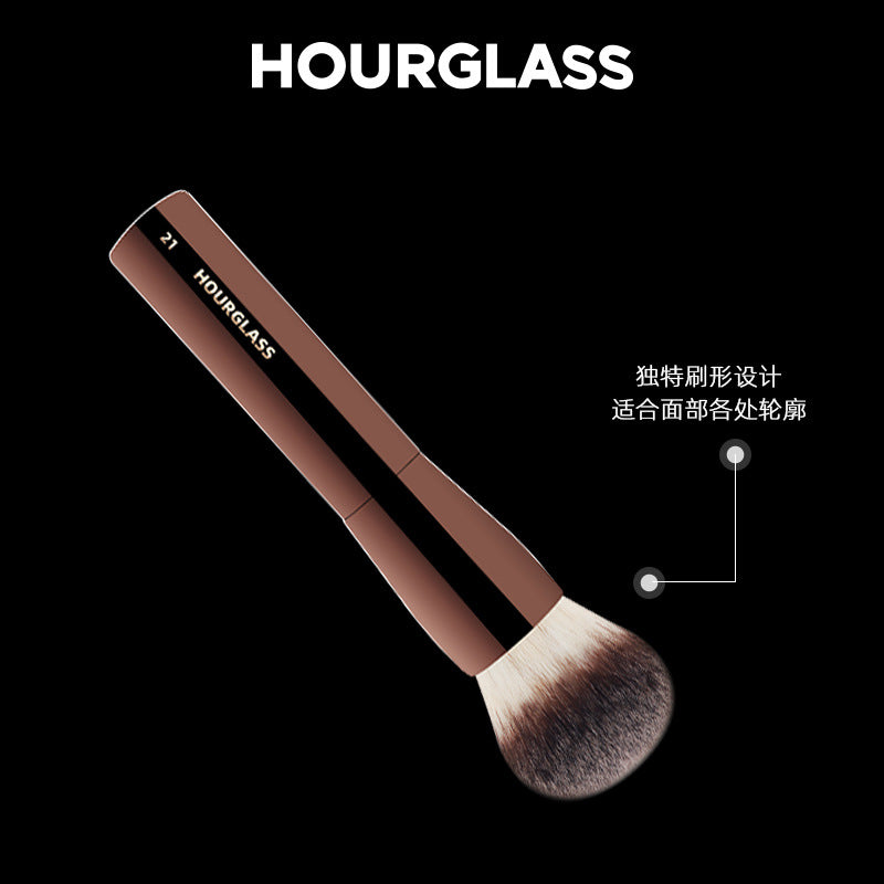 Hourglass Round Foundation Brush