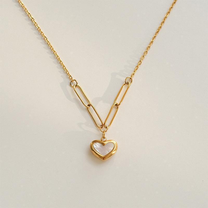 Shell white fritillary peach heart love necklace