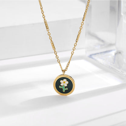 Flower black and green round necklace