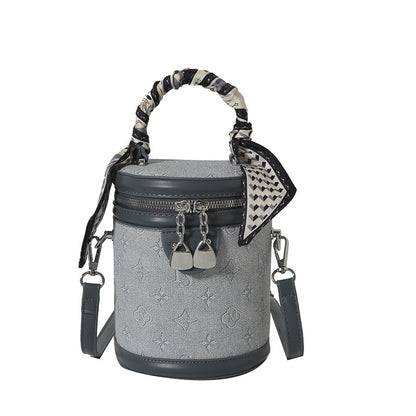 Hand bucket bag