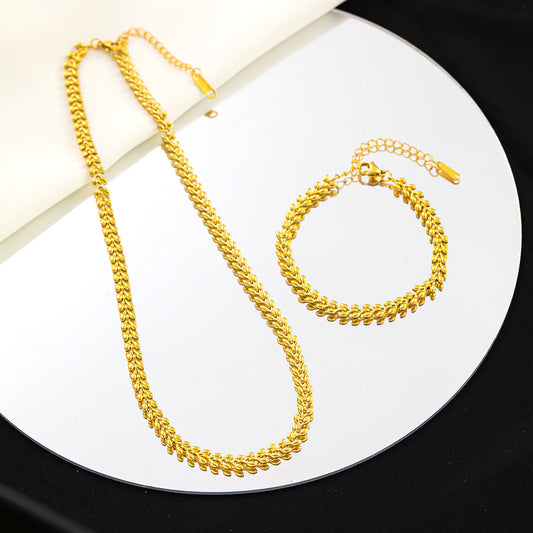 Golden stainless steel necklace fashion