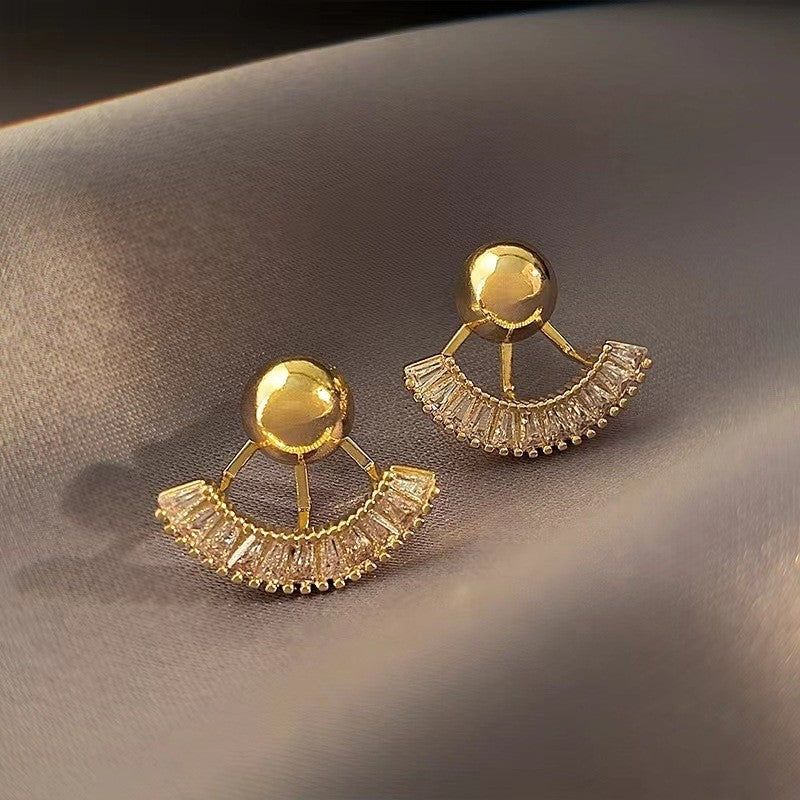 Versatile pearl Korean version simple stud earrings