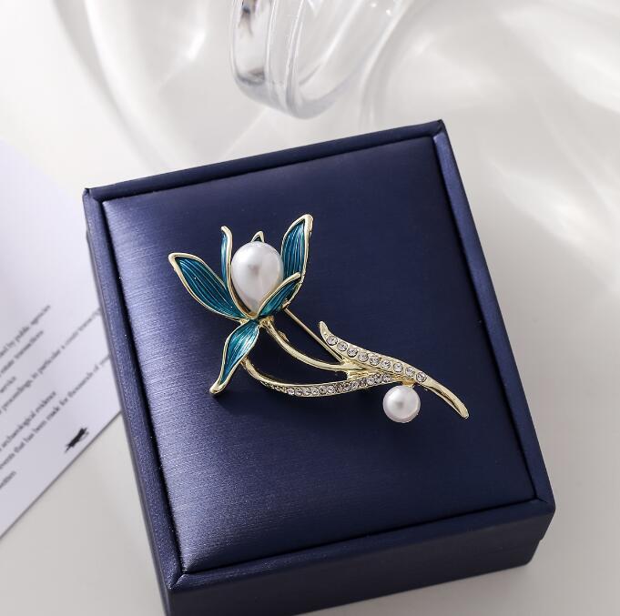 Orchid brooch