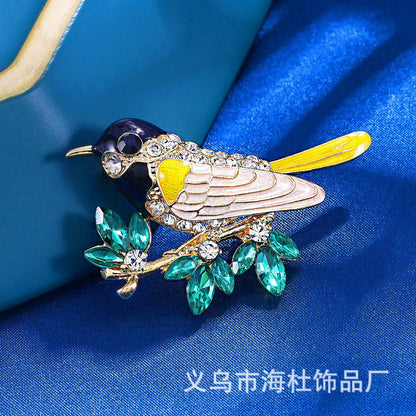 Magpie Brooch Alloy