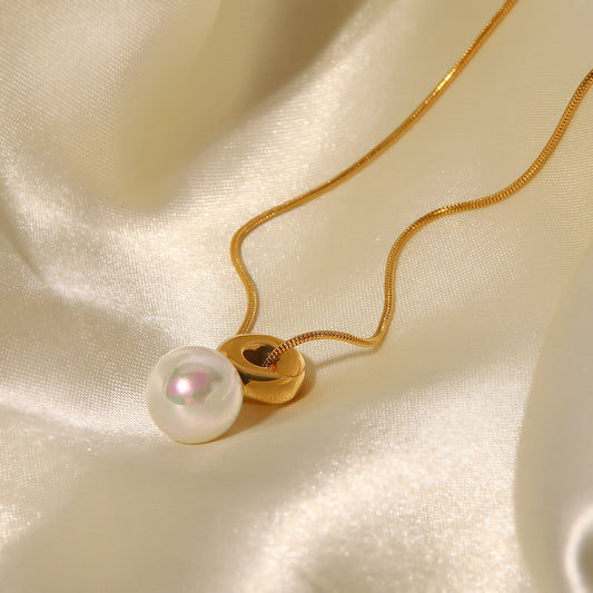 Gold plated pearl necklace