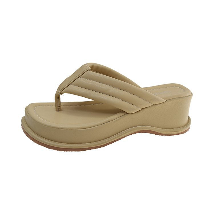 Flip-flops for women's summer outerwear