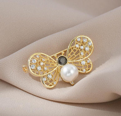 Bow Pearl Flash Diamond Brooch