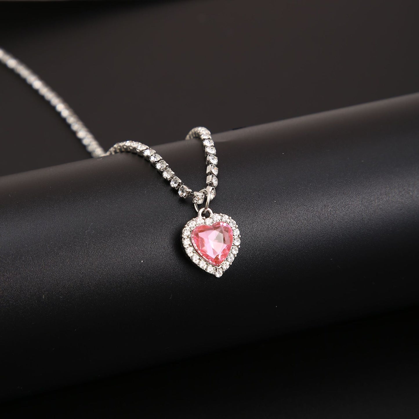 Heart zircon necklace