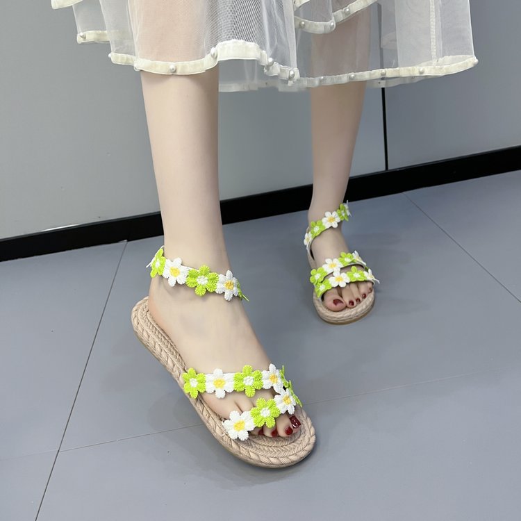 New flower flat sandals