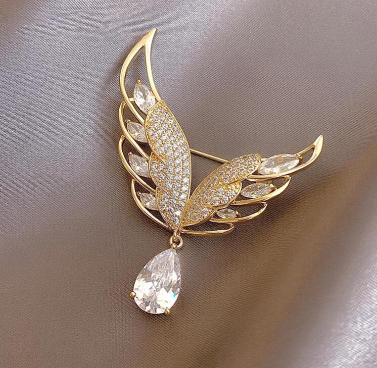 Wings Water Drop Flash Diamond Brooch