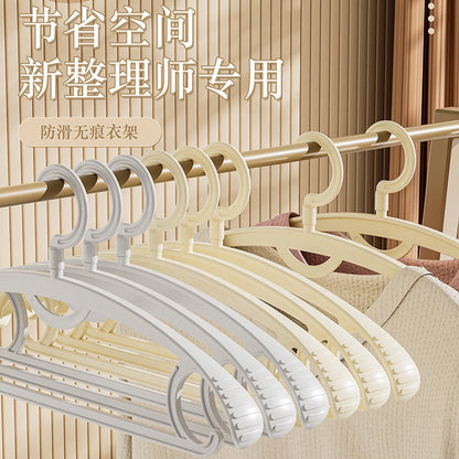 Wide Shoulder Non-Slip Plastic Hanger