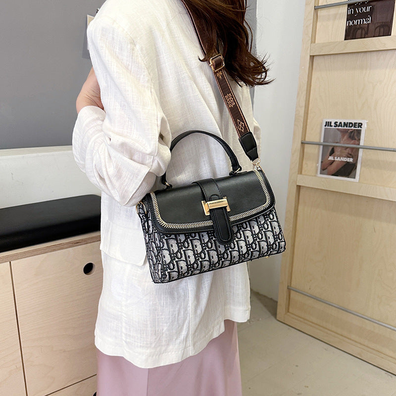 Ancient versatile light luxury printed alphabet women's bag