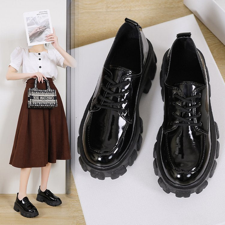 Lace-up leather shoes for women's new models