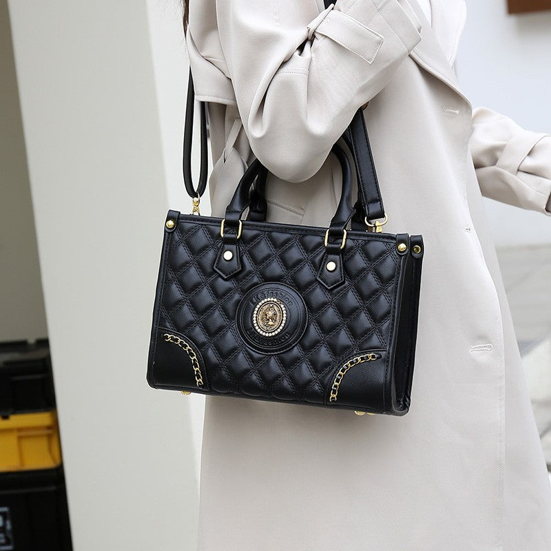 Black fashion handbag wholesale