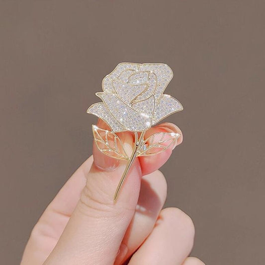 Sparkling Diamond Temperament Rose Brooch