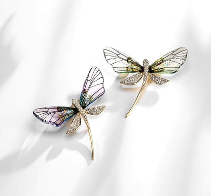 Dragonfly brooch niche